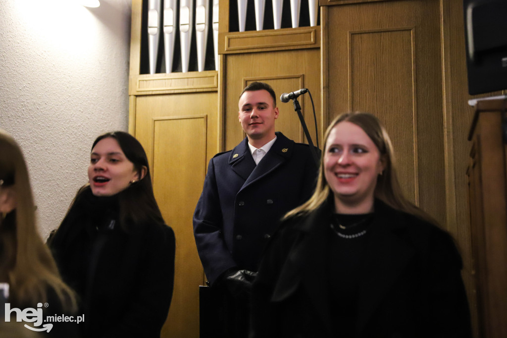 Chór Młodzieżowy parafii Ducha Świętego na Pasterce
