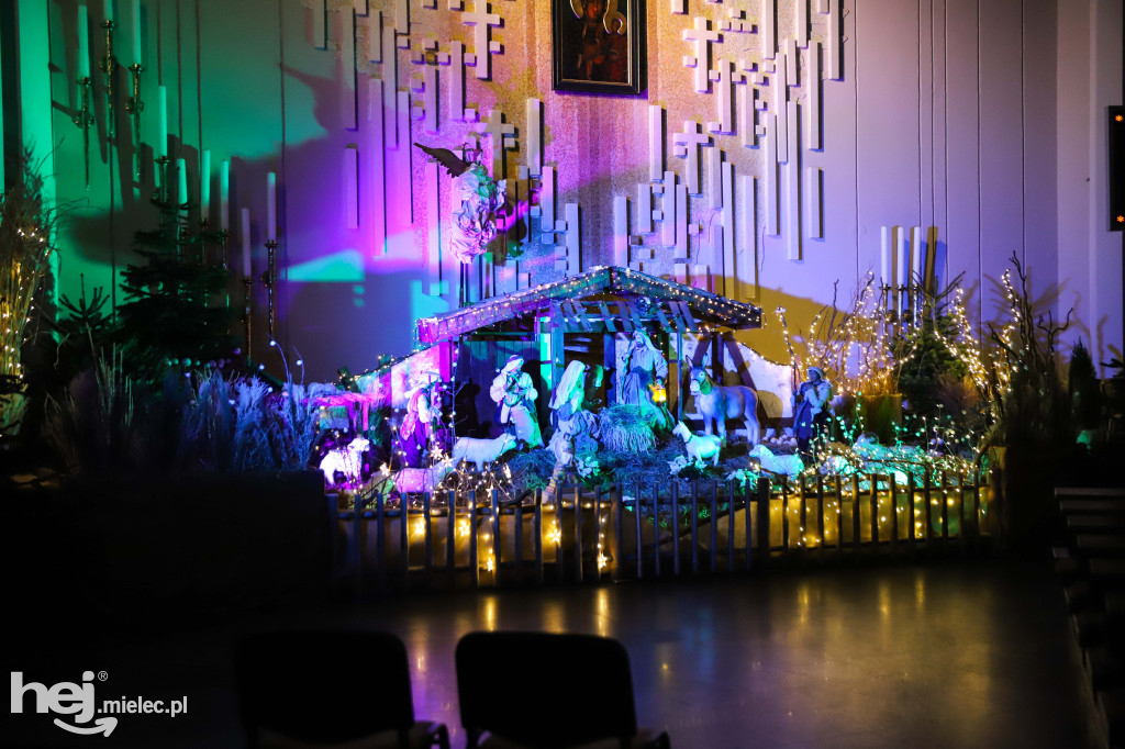 Bożonarodzeniowe szopki w mieleckich kościołach