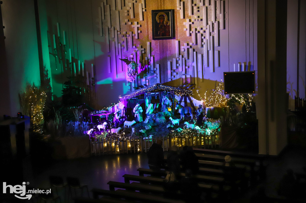 Bożonarodzeniowe szopki w mieleckich kościołach