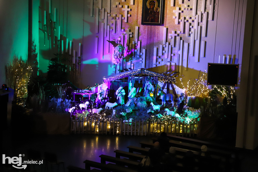 Bożonarodzeniowe szopki w mieleckich kościołach