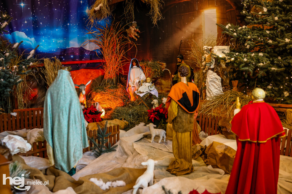 Bożonarodzeniowe szopki w mieleckich kościołach