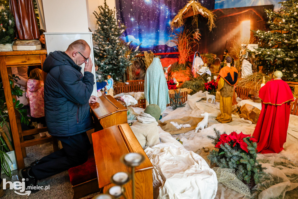 Bożonarodzeniowe szopki w mieleckich kościołach