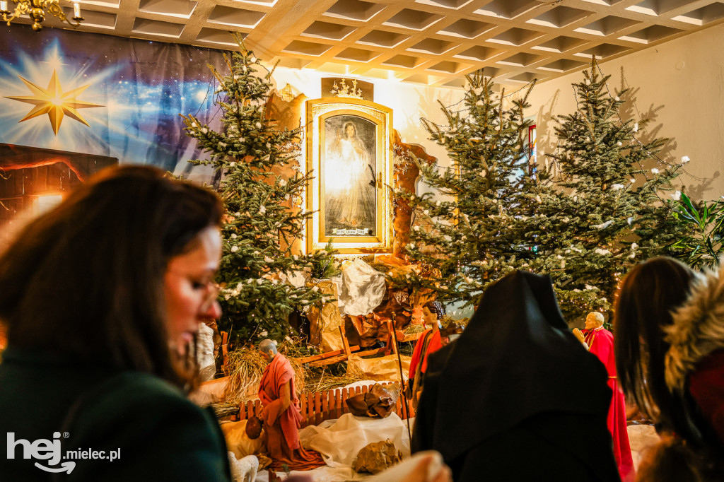 Bożonarodzeniowe szopki w mieleckich kościołach