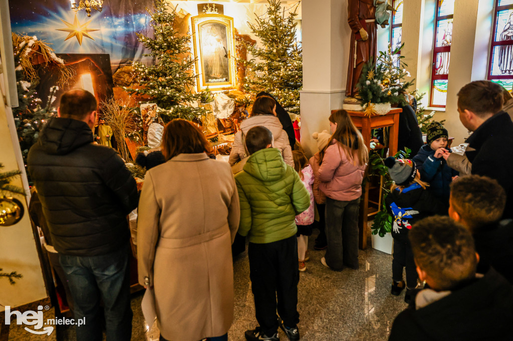 Bożonarodzeniowe szopki w mieleckich kościołach