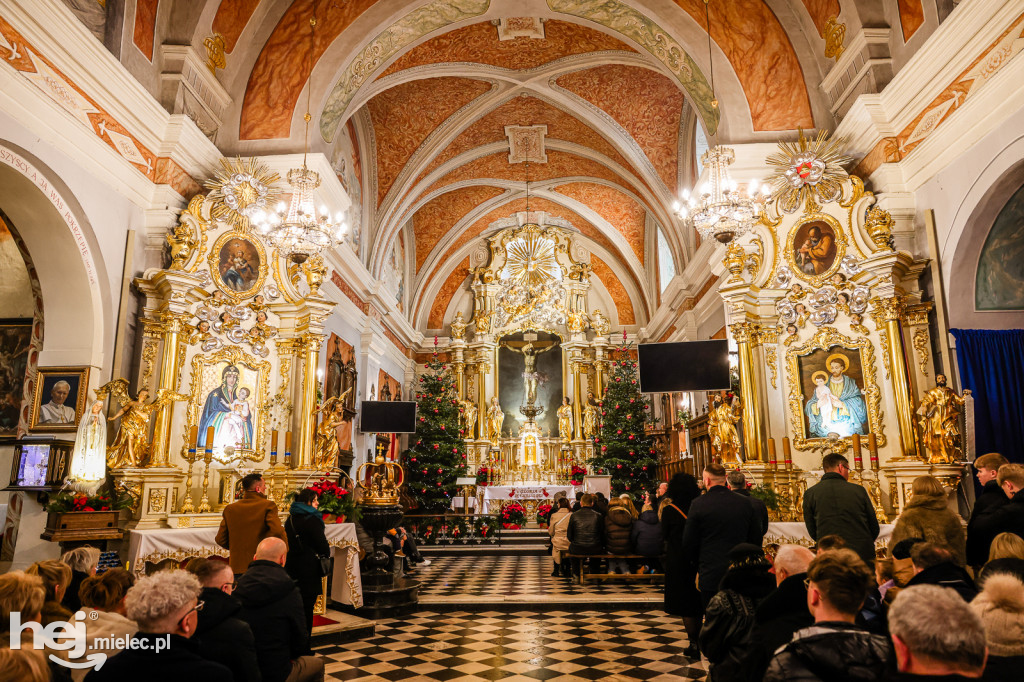 Bożonarodzeniowe szopki w mieleckich kościołach
