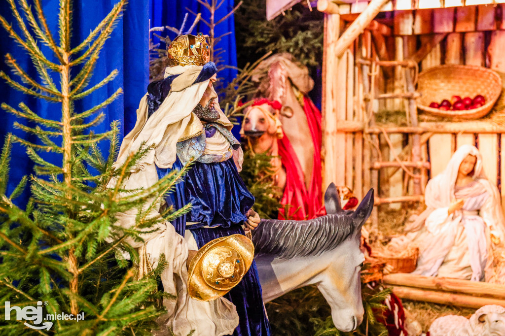 Bożonarodzeniowe szopki w mieleckich kościołach