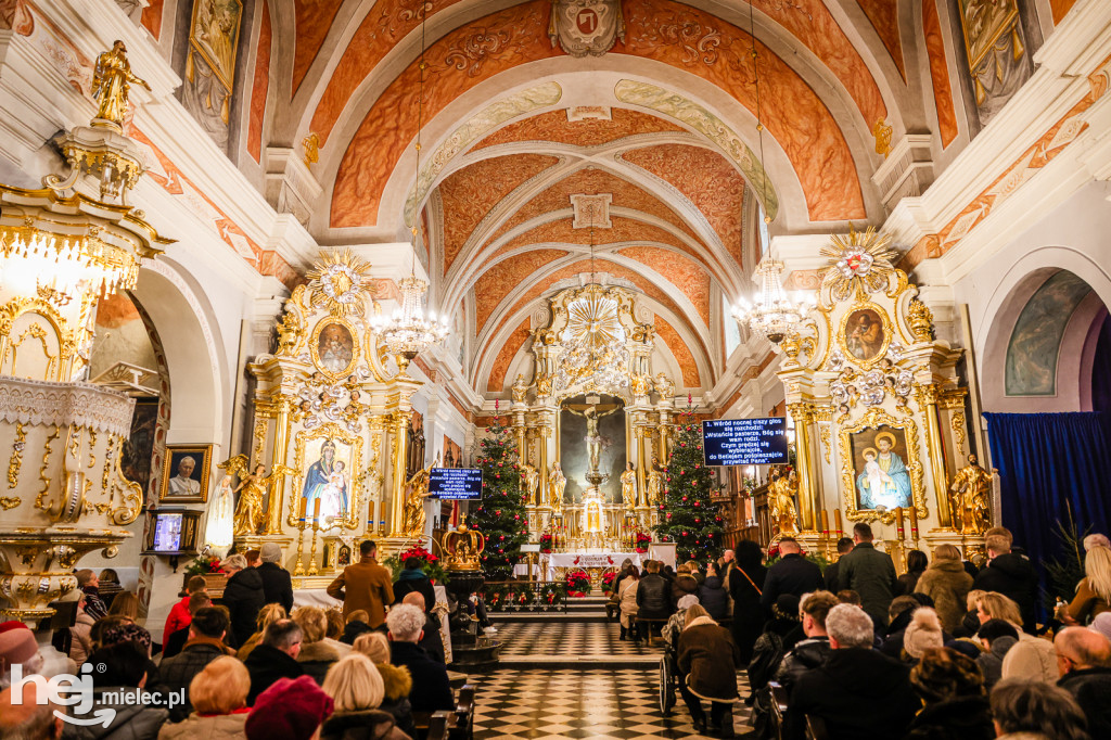 Bożonarodzeniowe szopki w mieleckich kościołach