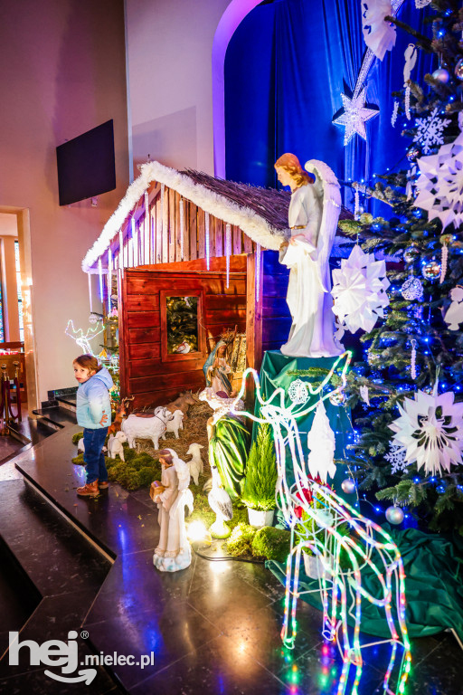 Bożonarodzeniowe szopki w mieleckich kościołach