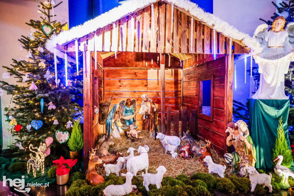 Bożonarodzeniowe szopki w mieleckich kościołach