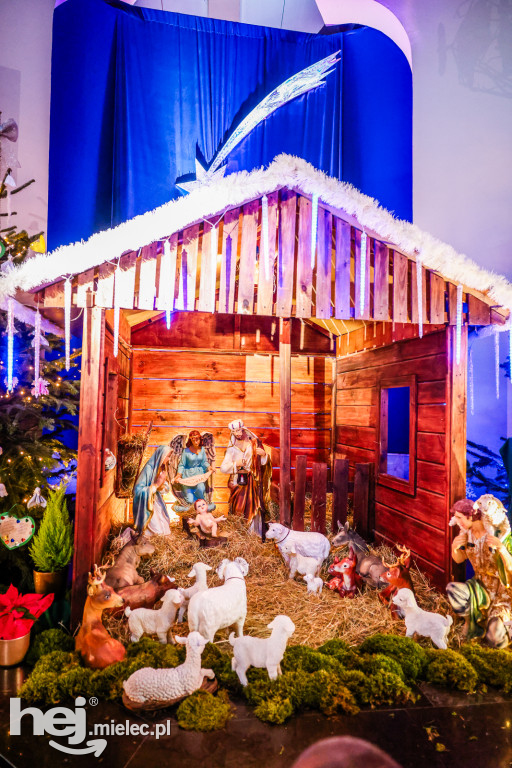 Bożonarodzeniowe szopki w mieleckich kościołach