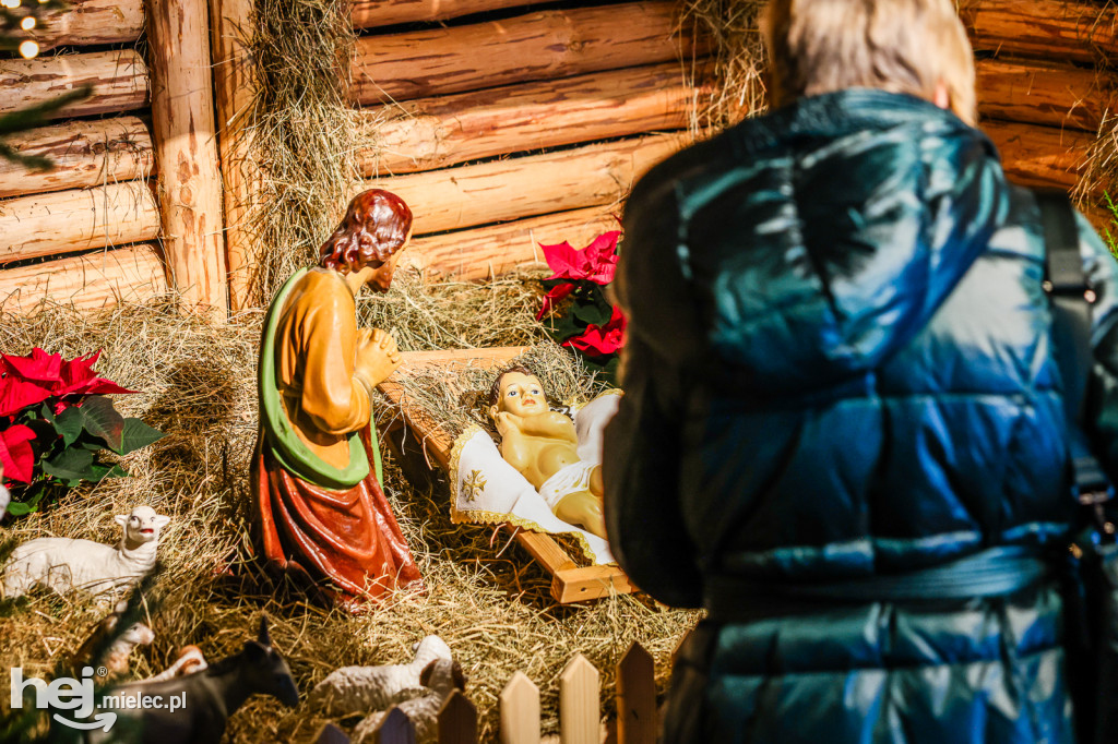 Bożonarodzeniowe szopki w mieleckich kościołach