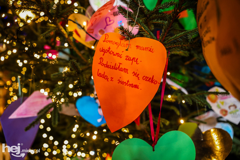 Bożonarodzeniowe szopki w mieleckich kościołach