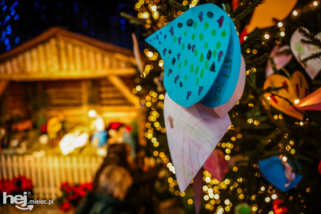 Bożonarodzeniowe szopki w mieleckich kościołach