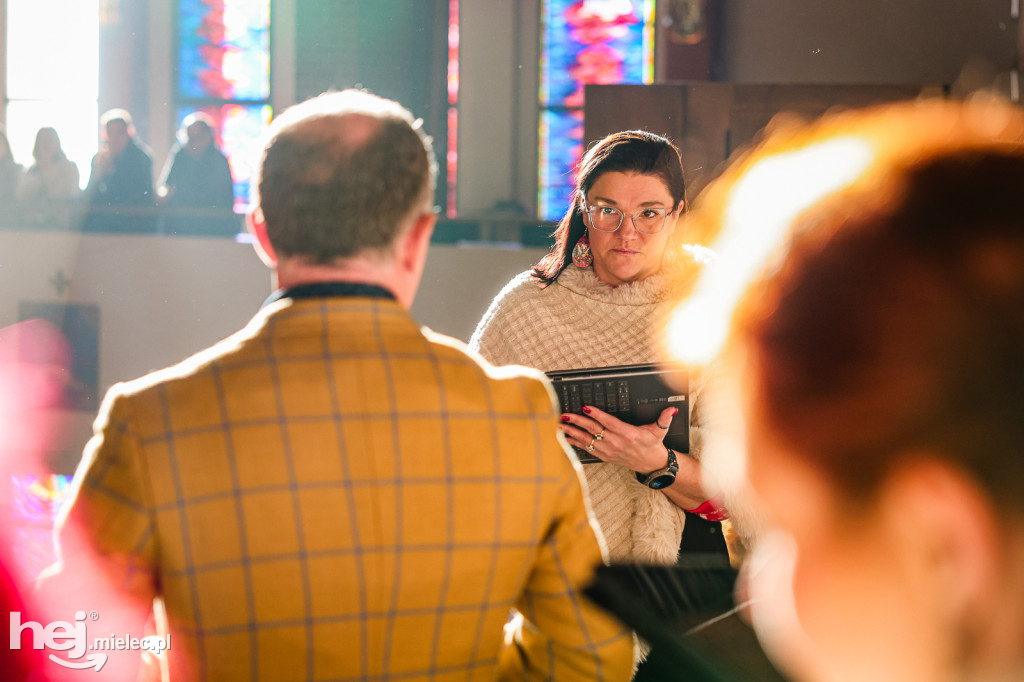 Chór AKORD na Mszy Świętej w parafii pw. MBNP