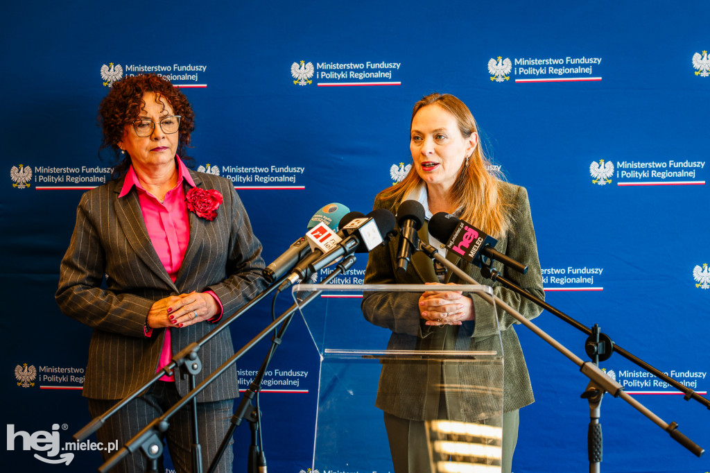 WIZYTA MINISTER KATARZYNY PEŁCZYŃSKIEJ-NAŁĘCZ