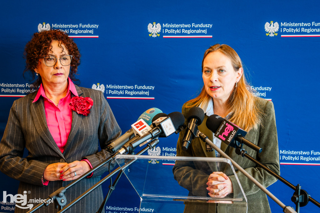 WIZYTA MINISTER KATARZYNY PEŁCZYŃSKIEJ-NAŁĘCZ