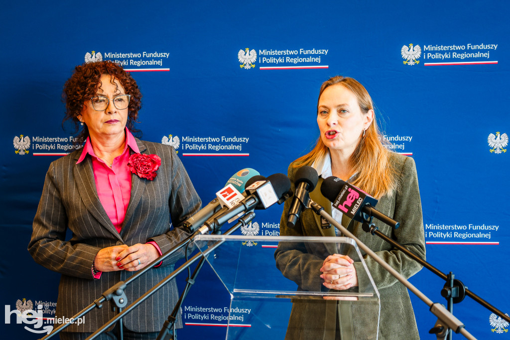 WIZYTA MINISTER KATARZYNY PEŁCZYŃSKIEJ-NAŁĘCZ