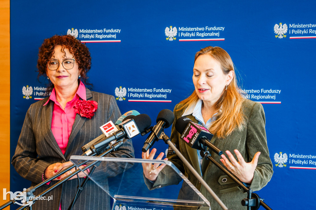 WIZYTA MINISTER KATARZYNY PEŁCZYŃSKIEJ-NAŁĘCZ