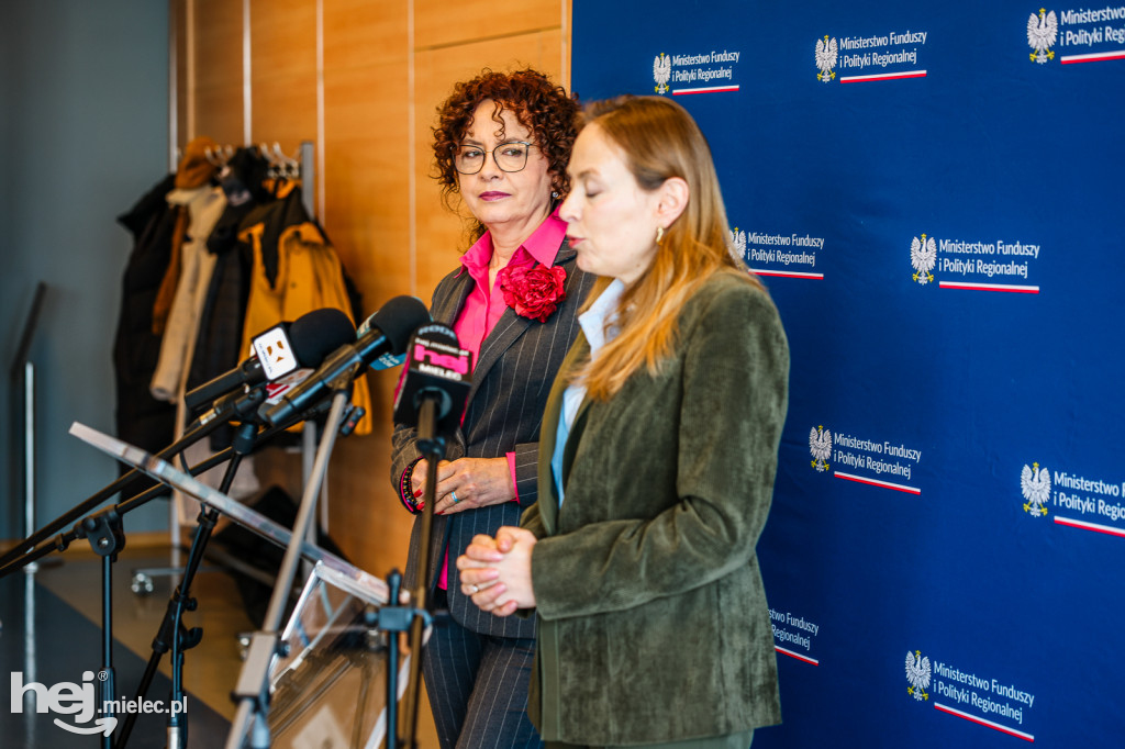 WIZYTA MINISTER KATARZYNY PEŁCZYŃSKIEJ-NAŁĘCZ