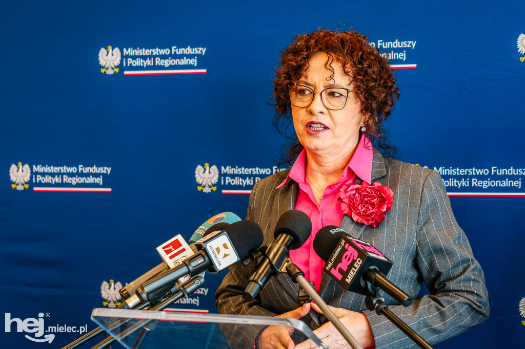 WIZYTA MINISTER KATARZYNY PEŁCZYŃSKIEJ-NAŁĘCZ