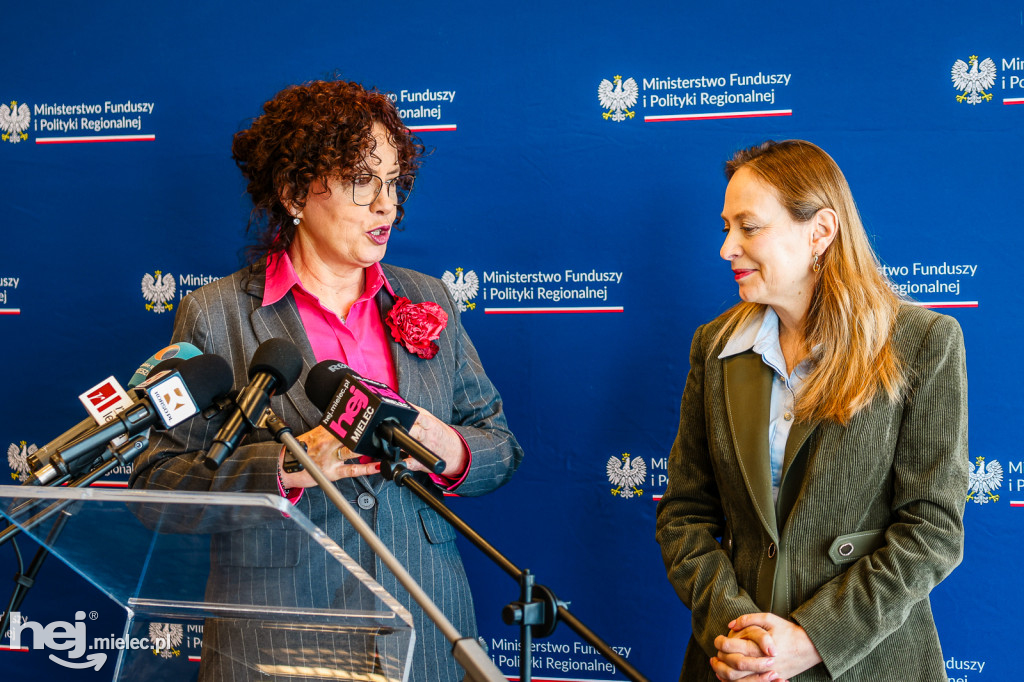 WIZYTA MINISTER KATARZYNY PEŁCZYŃSKIEJ-NAŁĘCZ