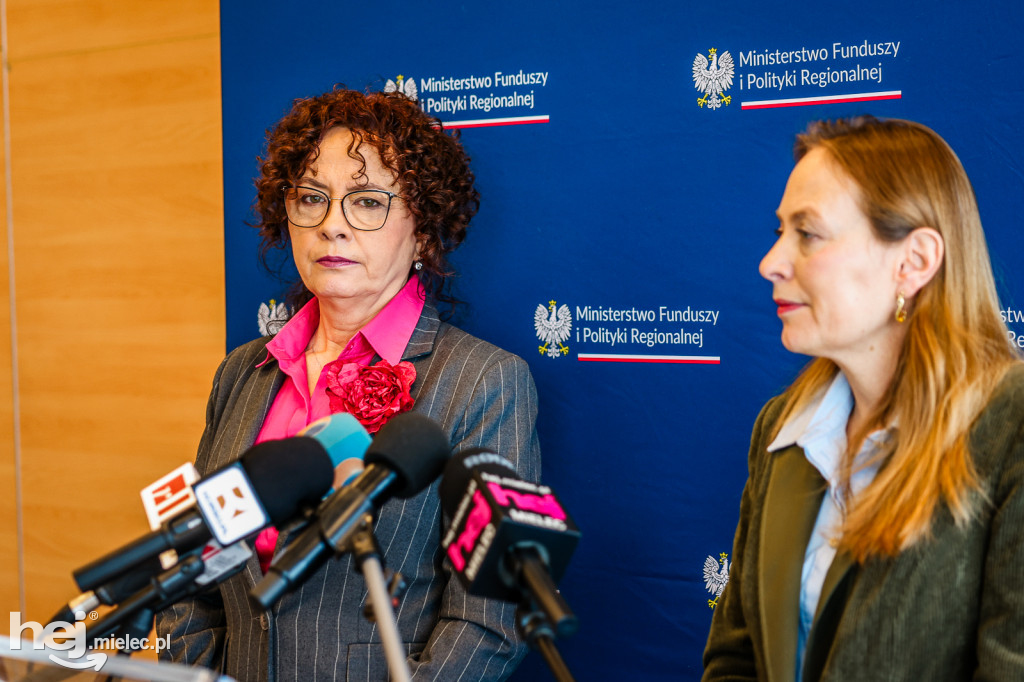 WIZYTA MINISTER KATARZYNY PEŁCZYŃSKIEJ-NAŁĘCZ