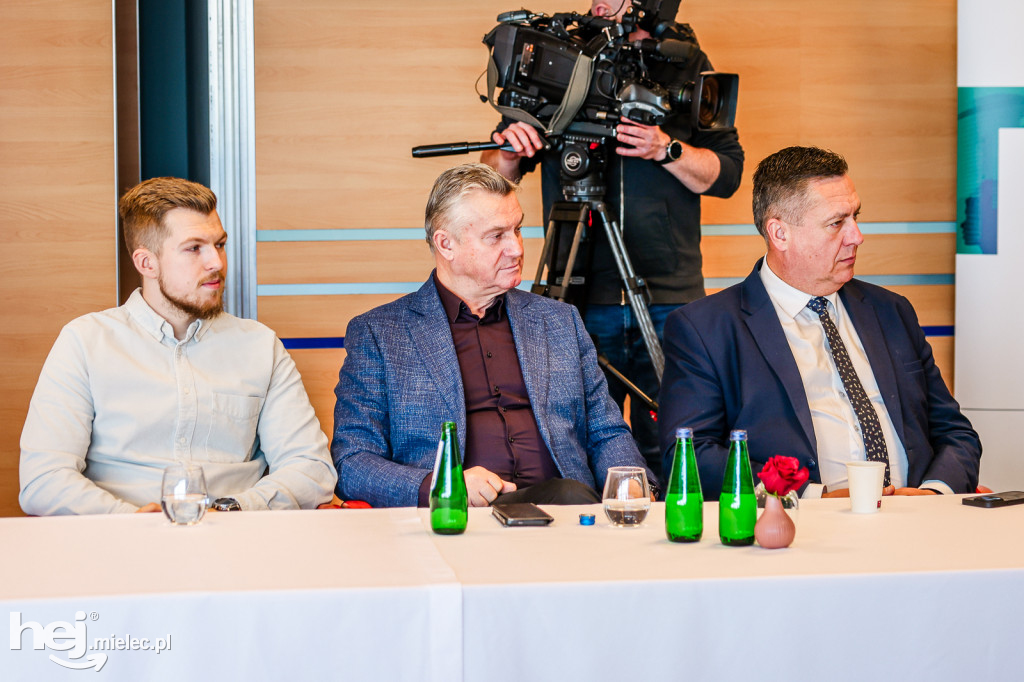 WIZYTA MINISTER KATARZYNY PEŁCZYŃSKIEJ-NAŁĘCZ