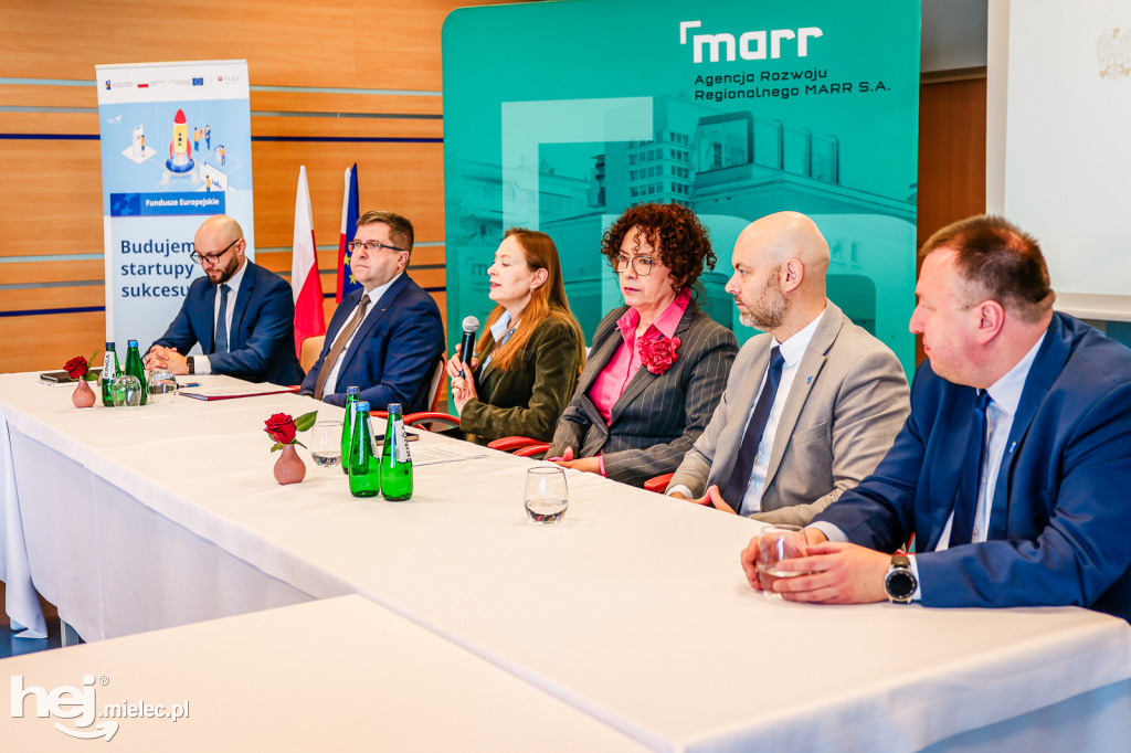 WIZYTA MINISTER KATARZYNY PEŁCZYŃSKIEJ-NAŁĘCZ