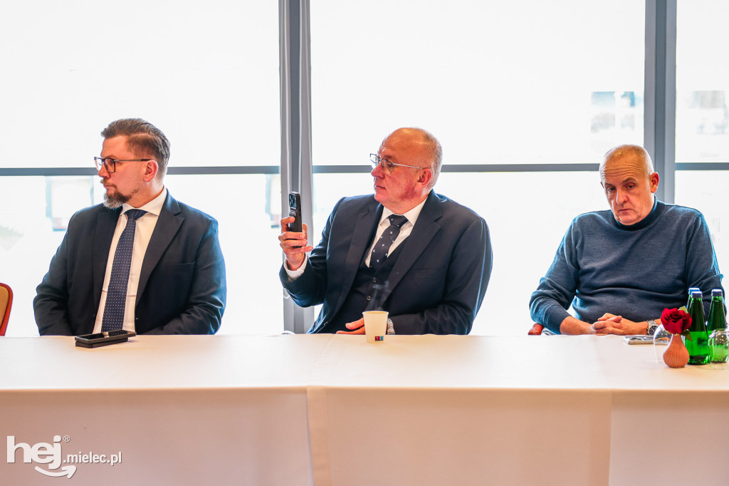 WIZYTA MINISTER KATARZYNY PEŁCZYŃSKIEJ-NAŁĘCZ