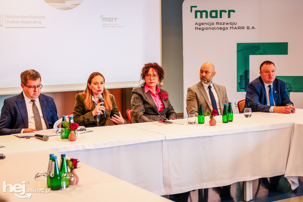 WIZYTA MINISTER KATARZYNY PEŁCZYŃSKIEJ-NAŁĘCZ