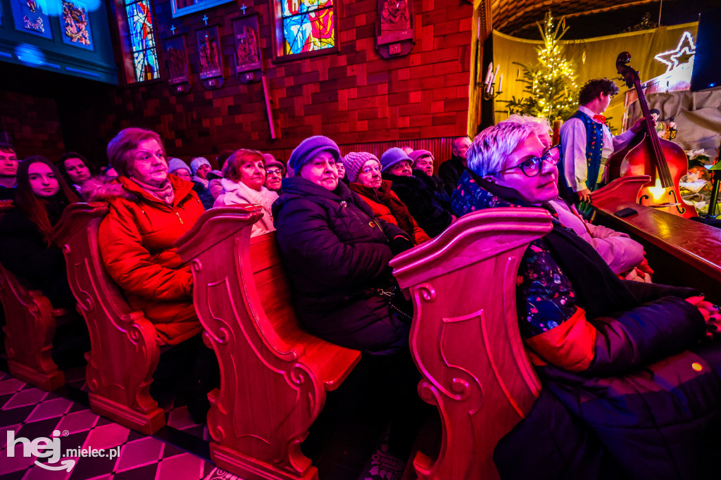Rzeszowiacy z koncertem kolęd w Jamach