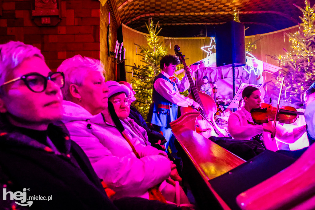 Rzeszowiacy z koncertem kolęd w Jamach