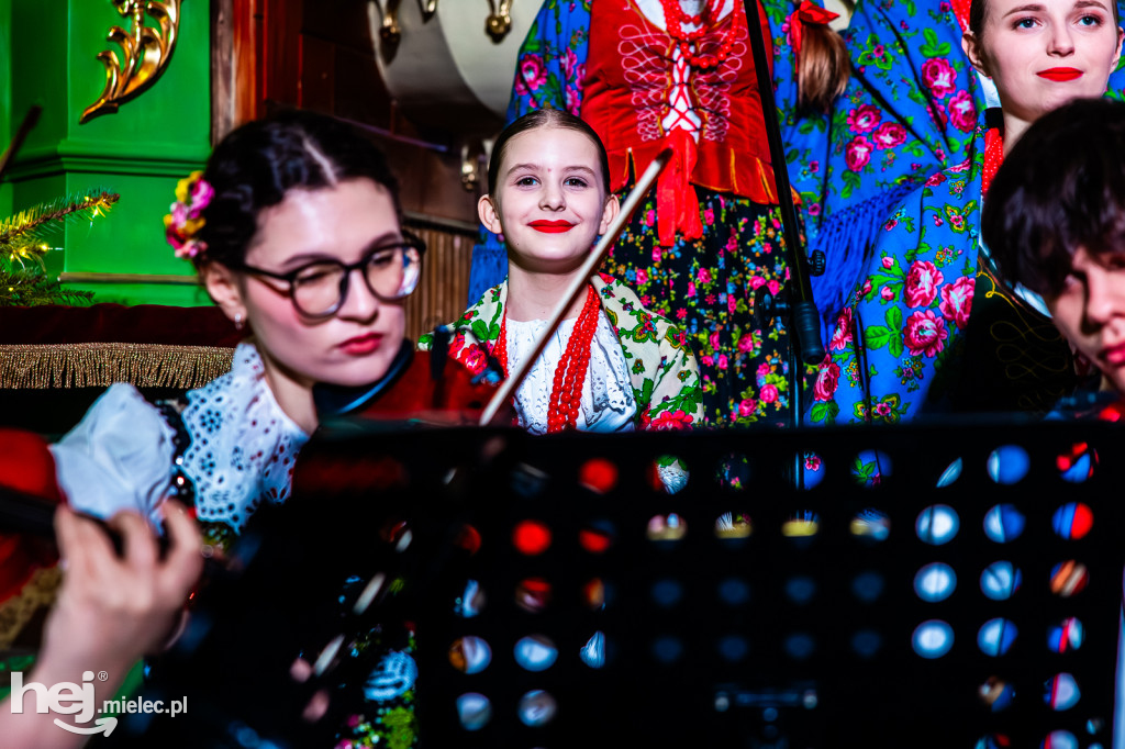 Rzeszowiacy z koncertem kolęd w Jamach