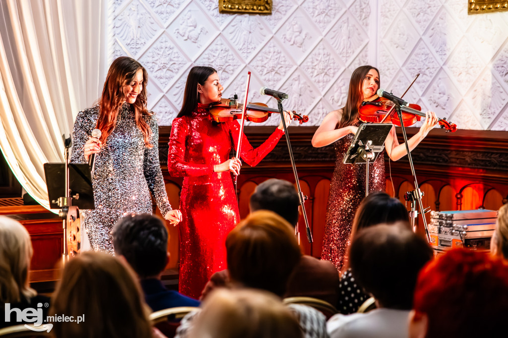 Siostry Szafrańskie kolędowały na Zamku Przecław