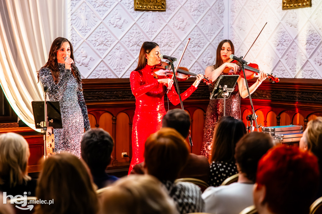 Siostry Szafrańskie kolędowały na Zamku Przecław