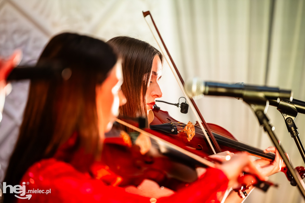 Siostry Szafrańskie kolędowały na Zamku Przecław