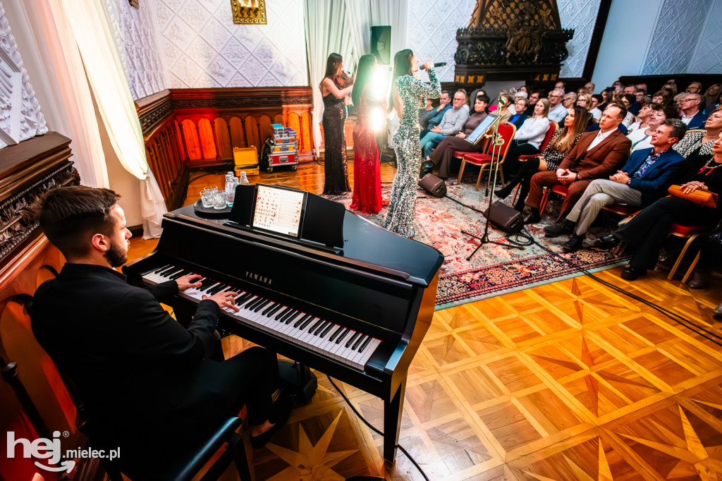 Siostry Szafrańskie kolędowały na Zamku Przecław