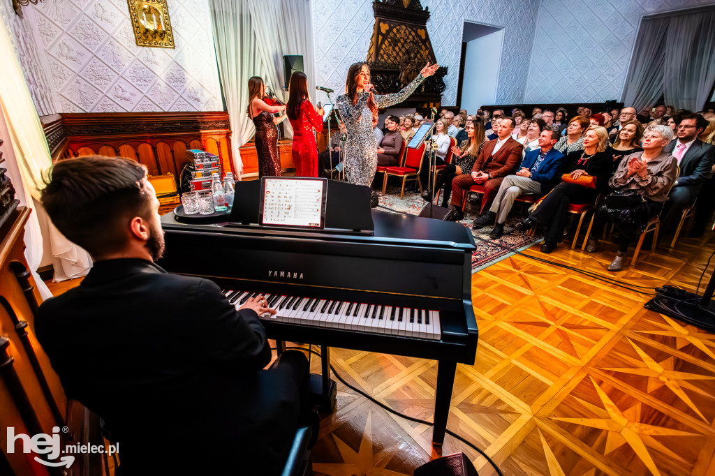 Siostry Szafrańskie kolędowały na Zamku Przecław