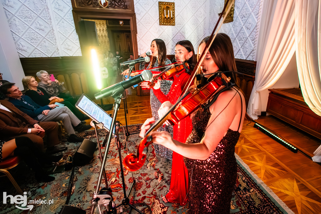 Siostry Szafrańskie kolędowały na Zamku Przecław