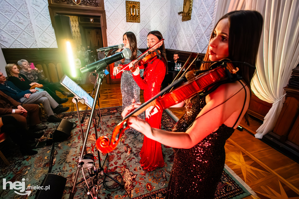 Siostry Szafrańskie kolędowały na Zamku Przecław