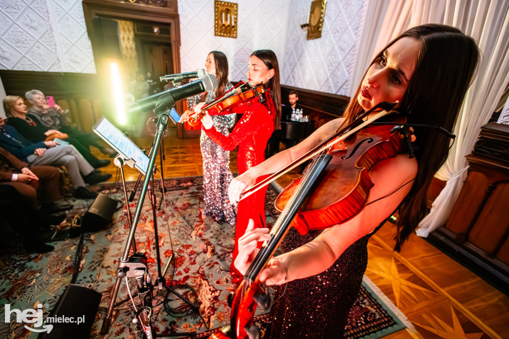 Siostry Szafrańskie kolędowały na Zamku Przecław