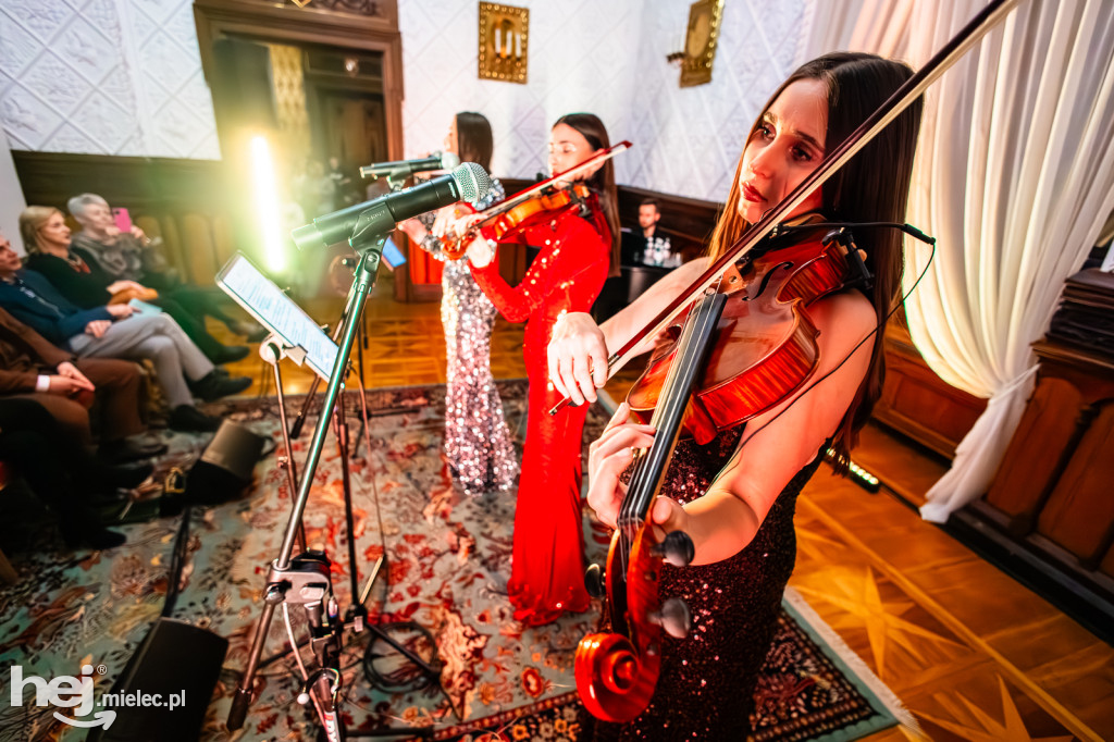 Siostry Szafrańskie kolędowały na Zamku Przecław