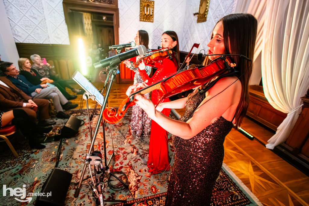 Siostry Szafrańskie kolędowały na Zamku Przecław