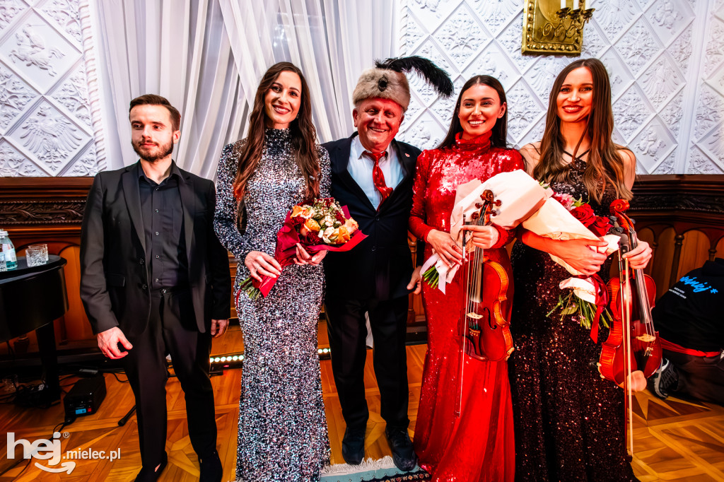 Siostry Szafrańskie kolędowały na Zamku Przecław