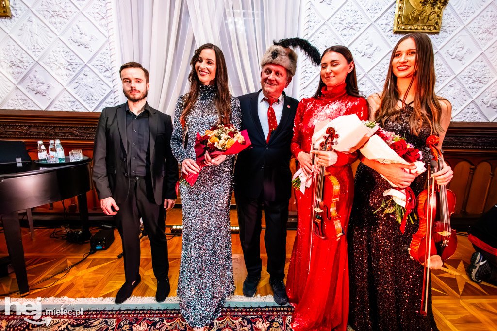 Siostry Szafrańskie kolędowały na Zamku Przecław