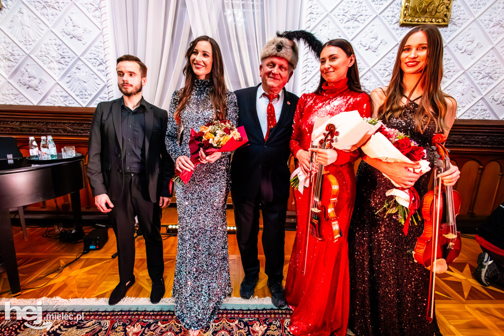 Siostry Szafrańskie kolędowały na Zamku Przecław