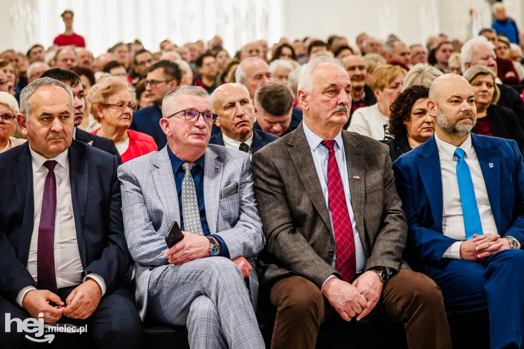 Tłumy na spotkaniu z Mateuszem Morawieckim w Mielcu