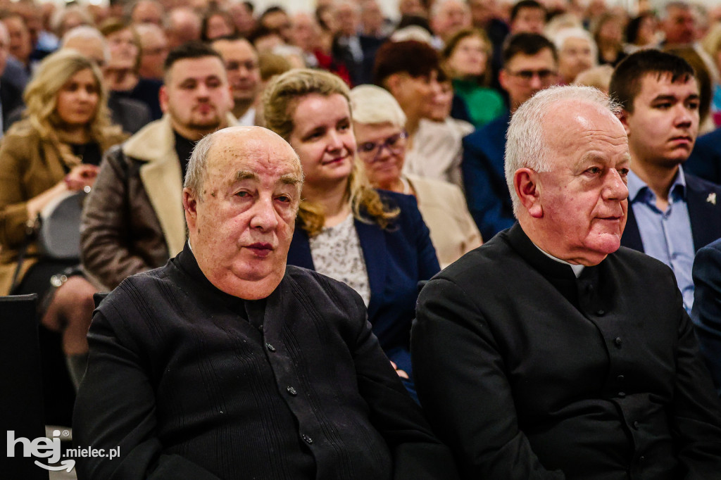 Tłumy na spotkaniu z Mateuszem Morawieckim w Mielcu