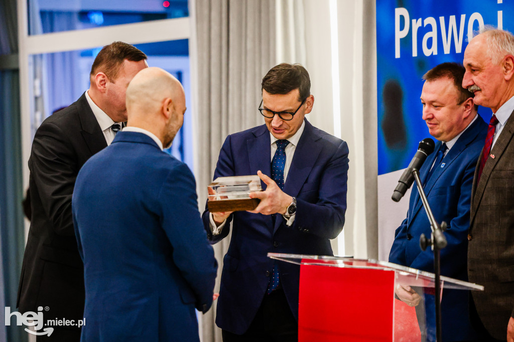 Tłumy na spotkaniu z Mateuszem Morawieckim w Mielcu