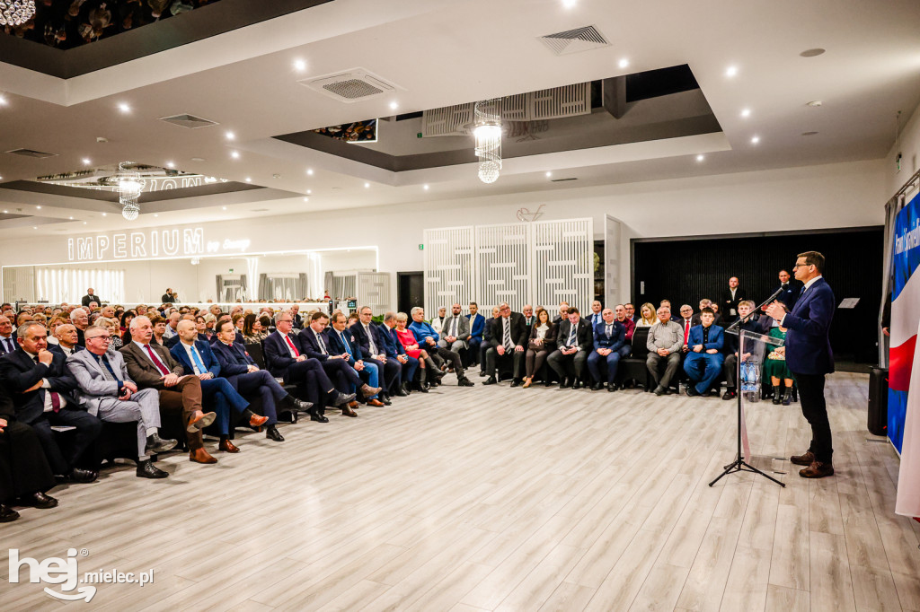 Tłumy na spotkaniu z Mateuszem Morawieckim w Mielcu